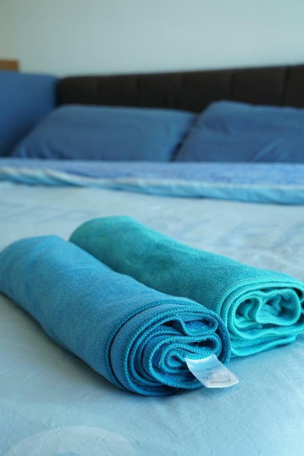 2 Carpark Gep 5 Star Hotel Bed & Sofa Studio Seri Kembangan Buitenkant foto